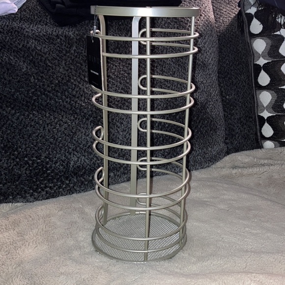 🔹4 for $30 NWT Bino Aurora Toilet Paper Reserve - Picture 2 of 3